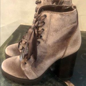 COPY - Brand new Steve Madden Booties
